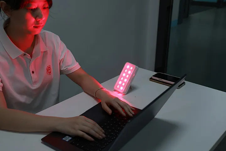 Red Light Therapy Handheld | 660nm 850nm Battery Powered Device